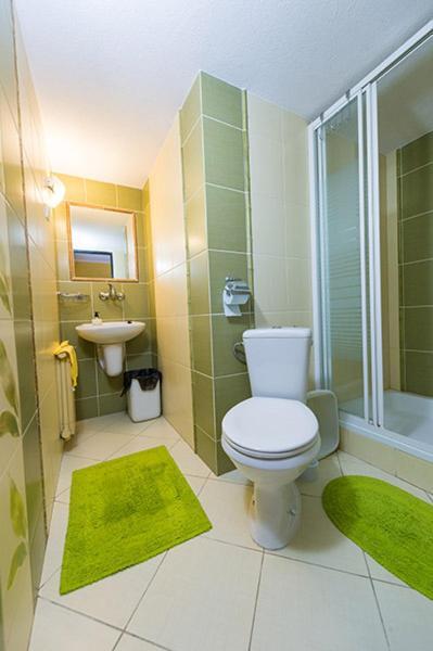 Osrodek Wczasowo-Kolonijny Gron Bed & Breakfast เบียวีดูนาเยซ ภายนอก รูปภาพ