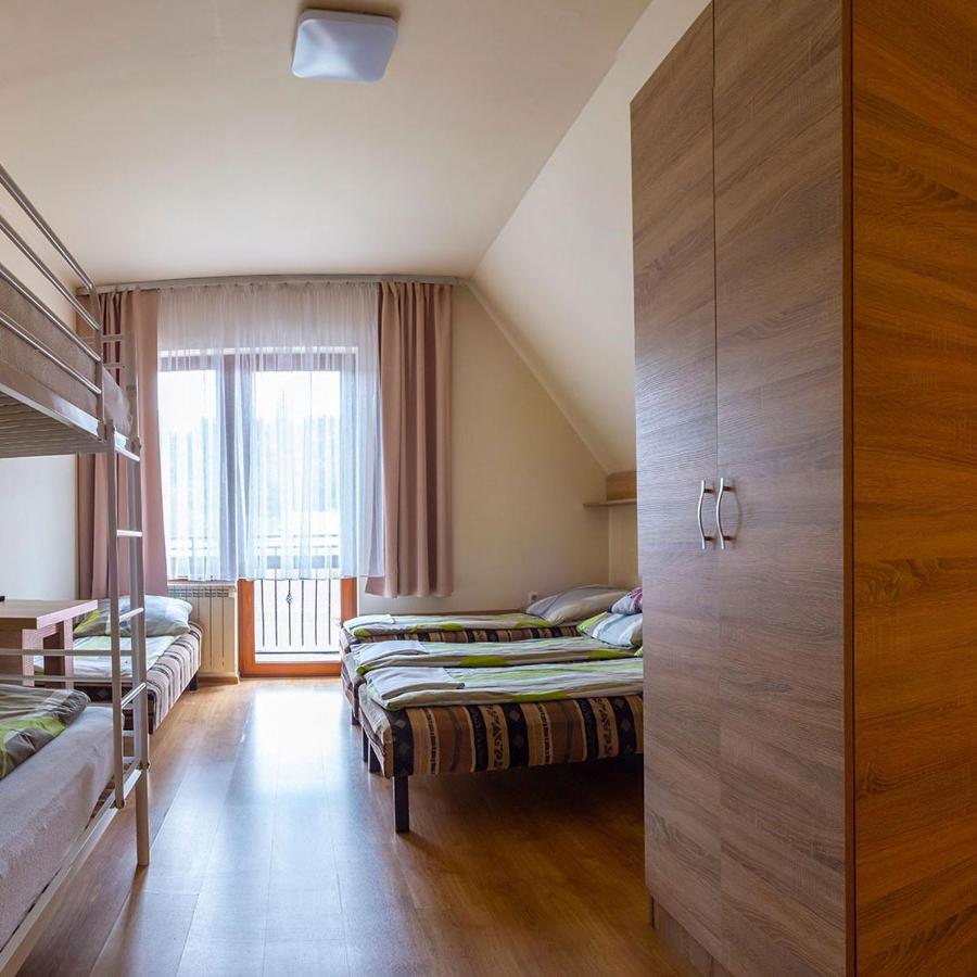 Osrodek Wczasowo-Kolonijny Gron Bed & Breakfast เบียวีดูนาเยซ ภายนอก รูปภาพ