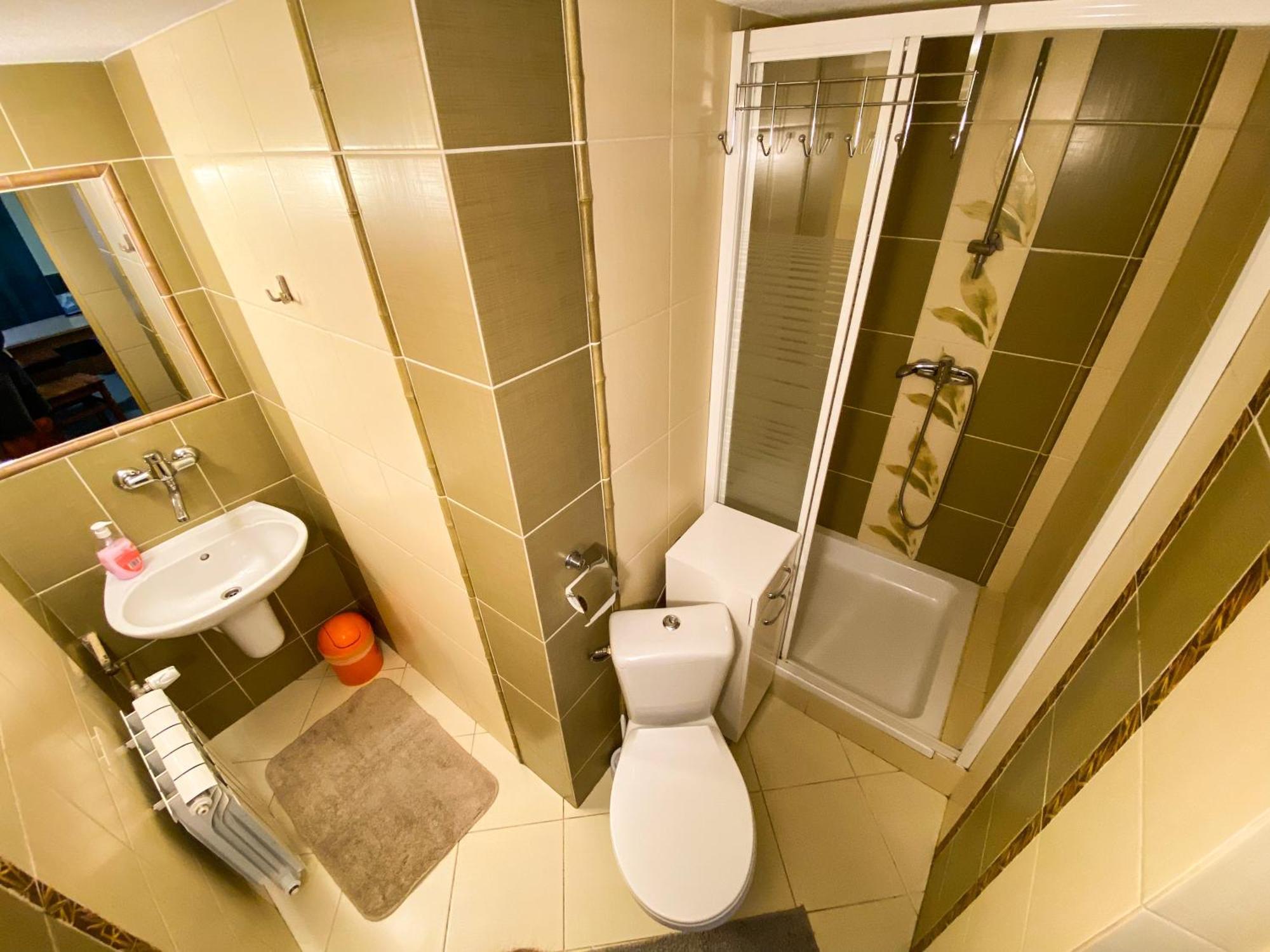 Osrodek Wczasowo-Kolonijny Gron Bed & Breakfast เบียวีดูนาเยซ ภายนอก รูปภาพ