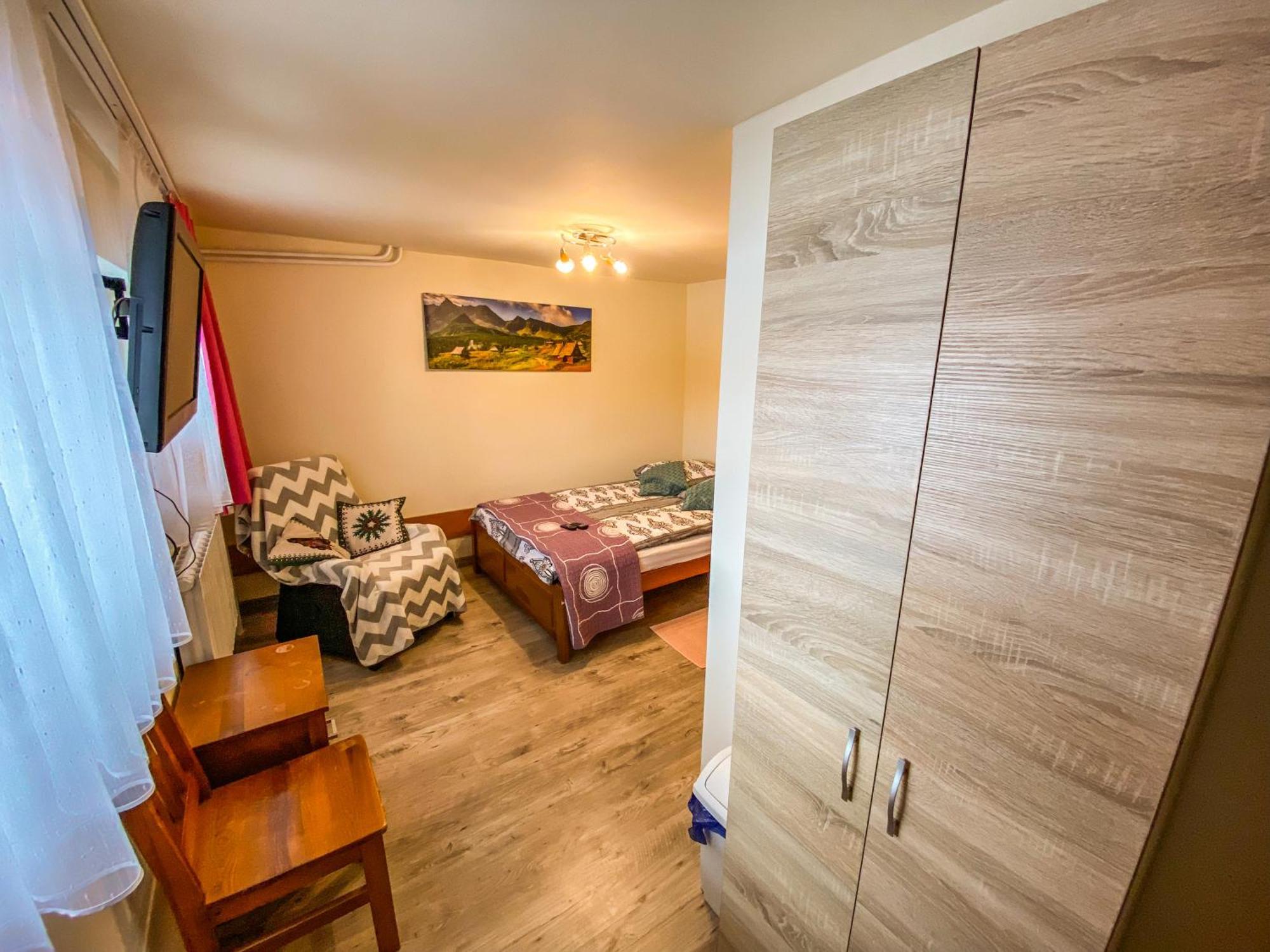 Osrodek Wczasowo-Kolonijny Gron Bed & Breakfast เบียวีดูนาเยซ ภายนอก รูปภาพ