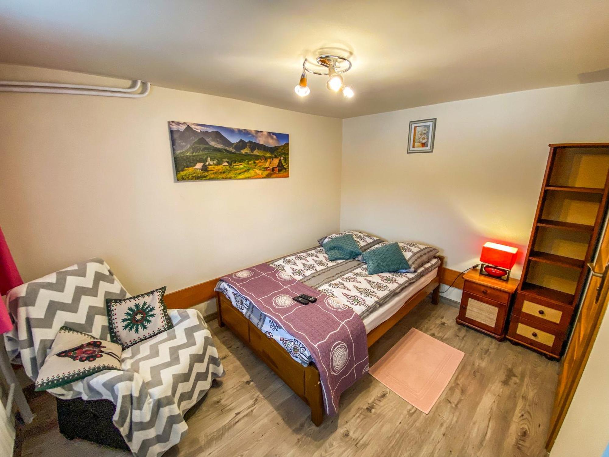 Osrodek Wczasowo-Kolonijny Gron Bed & Breakfast เบียวีดูนาเยซ ภายนอก รูปภาพ