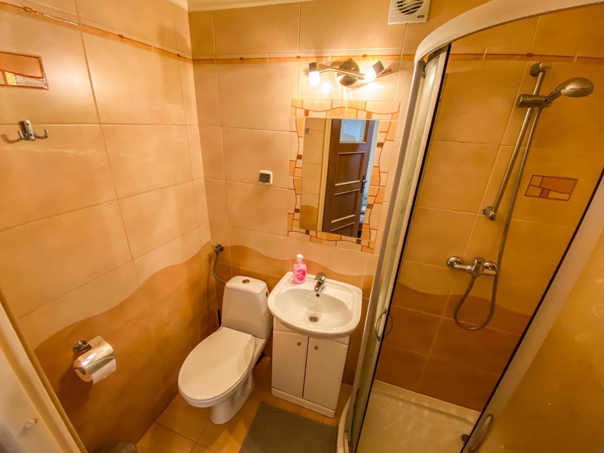 Osrodek Wczasowo-Kolonijny Gron Bed & Breakfast เบียวีดูนาเยซ ภายนอก รูปภาพ